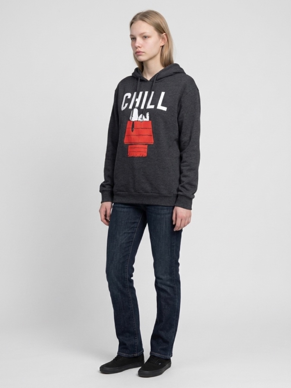 Peanut 'Chill' Snoopy Graphic Charcoal Pullover Hoodie | Size